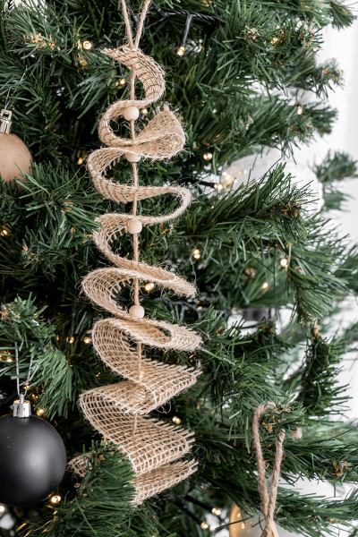 Kerstboom versieren: 4 tips voor het natuurlijk jouw kerstboom